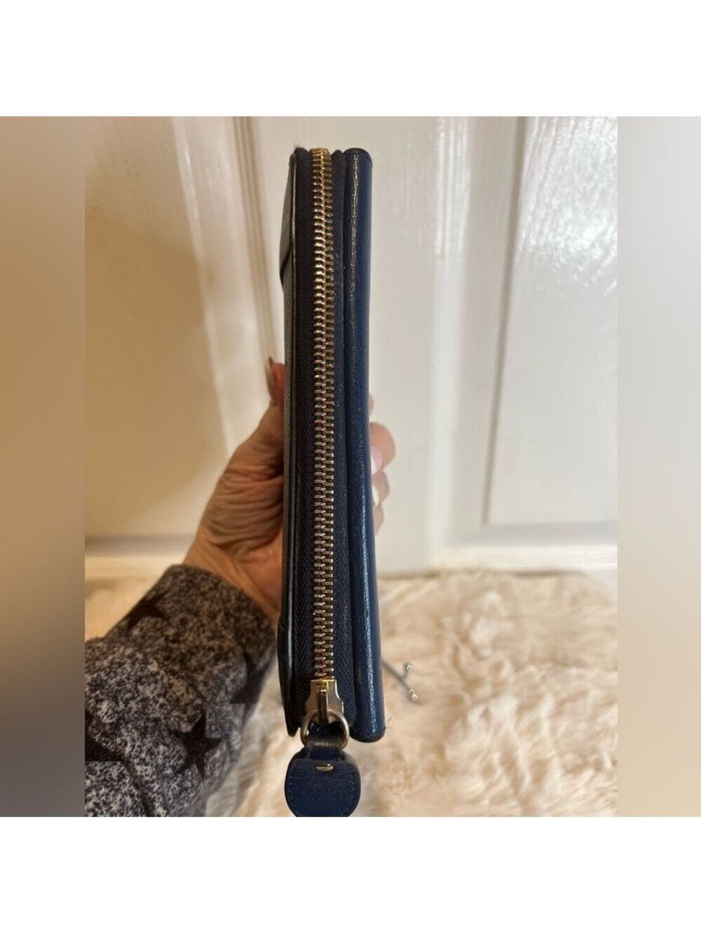 CHLOE VINTAGE ELISE BLUE LEATHER ZIP WALLET - Picture 6 of 16